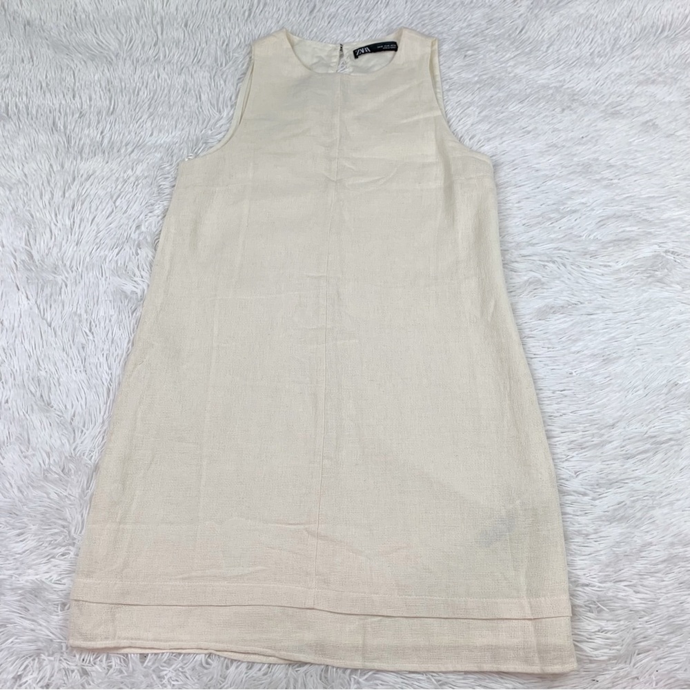 Zara‎ sleeveless  crew neck solid a-line dress in ivory